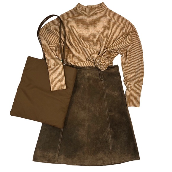 Danier Dresses & Skirts - Danier Suede ALine Skirt